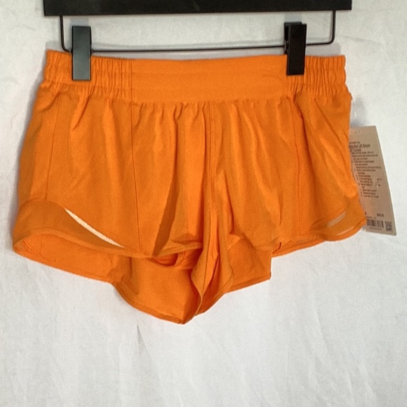 Lululemon hotty hot shorts - Picture 3 of 9